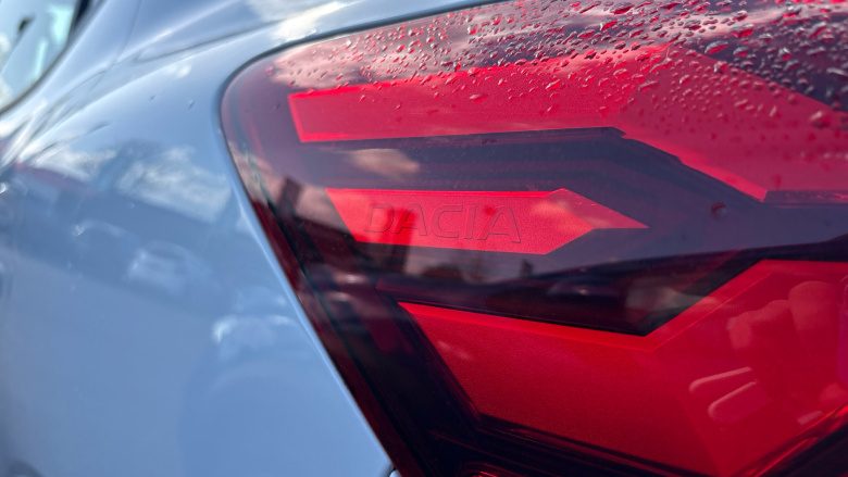 Dacia Sandero 1.0 TCe Essential 5dr Bi Fuel Hatchback